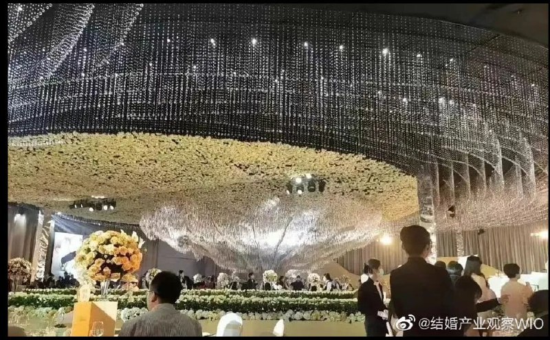 安踏公子丁思榕结婚，彩礼18亿，捐1亿慈善安踏公子丁思榕结婚，彩礼18亿，捐1亿慈善