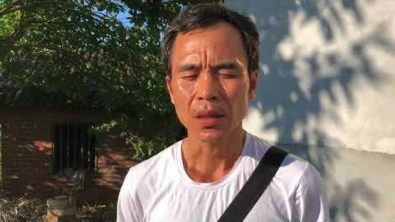 向习近平头像泼墨女董瑶琼之父 传全身伤惨死狱中 rfi.my/8lry.t亲属在停尸间检视他的尸体，发现全身是伤且肛门出血，中国国保称5天内火化