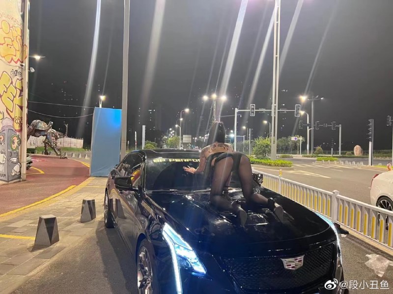 堂堂的美国总统座驾在中国竟沦落到这种格调处境