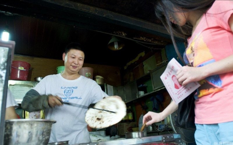 亲自摊煎饼投稿By