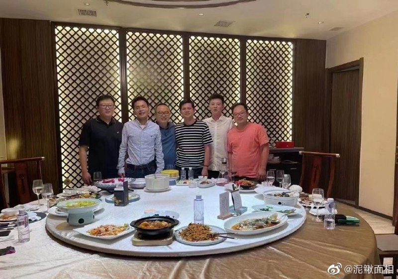 🧐人都是存在的，怎么就By