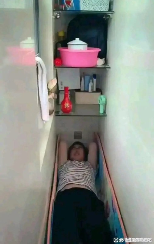 这一定不是习近平的中国，哪来的群众演员这一定不是习近平的中国，哪来的群众演员