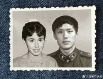 我父母的照片By