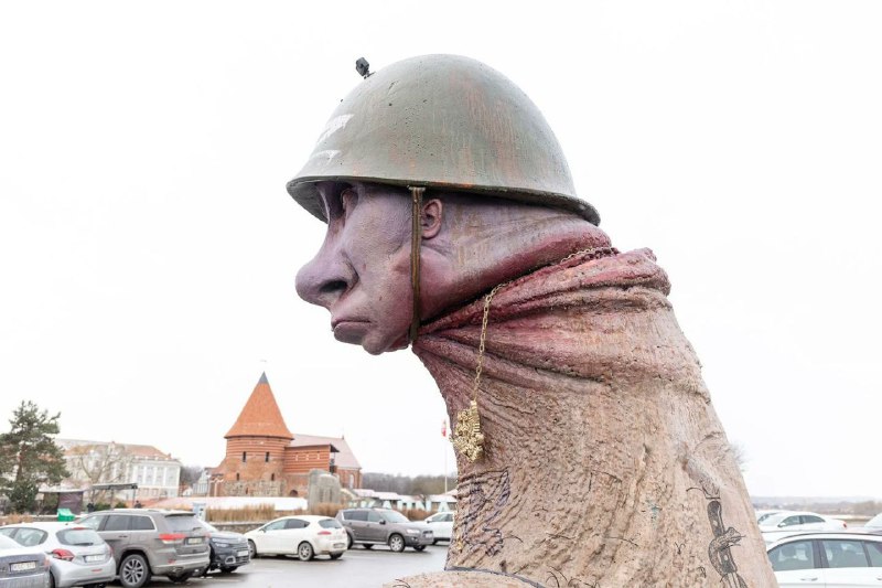 立陶宛刚刚落成新雕像