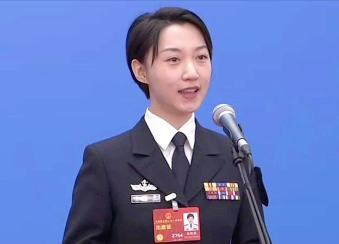 33岁无功绩的美女少校，成为200万解放军的代表33岁无功绩的美女少校，成为200万解放军的代表