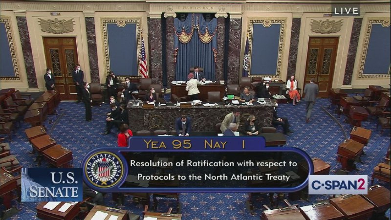 美国国会参议院星期三(8月3日)以95票对1票支持瑞典和芬兰加入北大西洋公约组织，就扩大这一西方联盟并反对俄罗斯发出了得到两党支持的强有力讯息