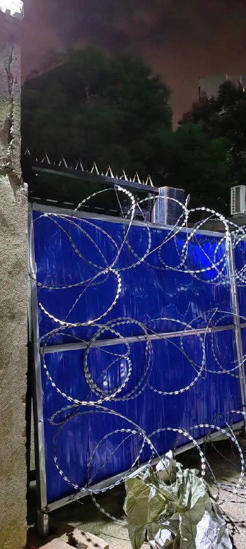 10月10日武汉黄陂自治区！最硬核隔离小区门！不架个机关枪可惜了