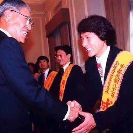 《房仕龙其人其事》《房仕龙其人其事》