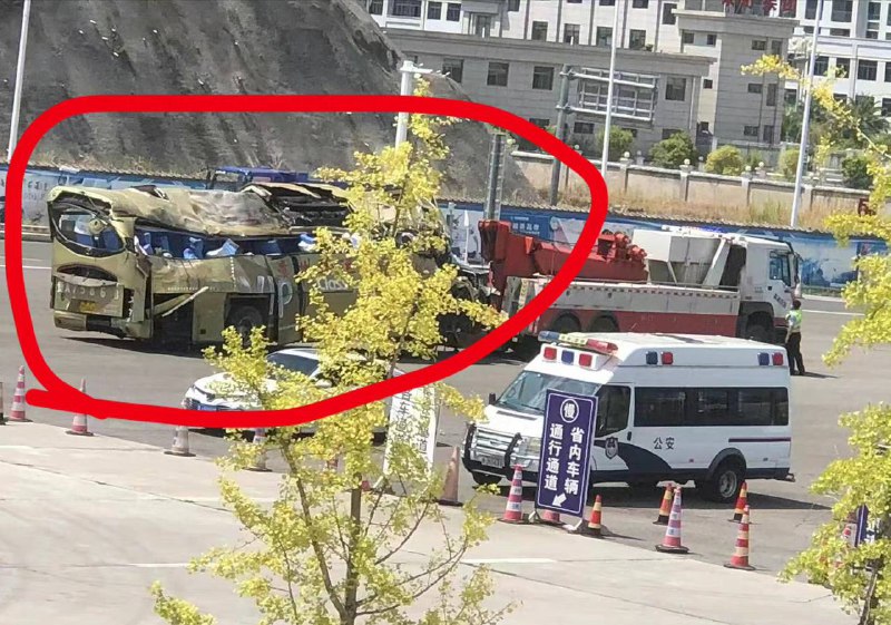 事故车辆孟池女朋友事故车辆孟池女朋友