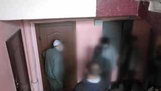 对查水表的还击 ——  一群白俄罗斯克格勃特工闯入公民 Zelcer 的公寓