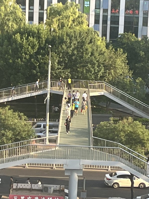 六四临近,北京“守桥员”重出江湖