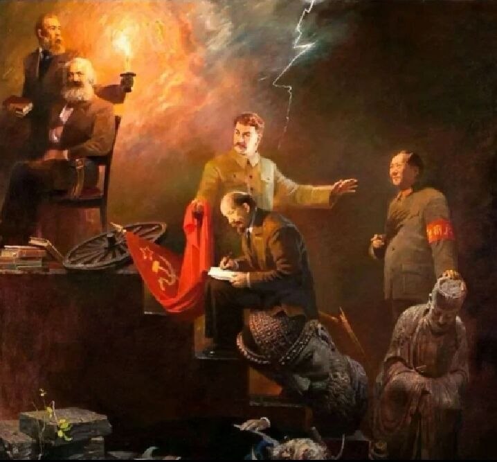 他们说那是一个没有阶级的世界，没有剥削，没有压迫，人人各取所需，连“权力”这个词都会像化石一样被埋进历史，但奇怪的是，在通往那个世界的路上，却总需要先建立一个前所未有强大的权力体系