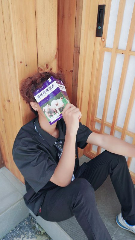 偶像恋『习』生第一季海选加速⏩进行中，欢迎各路欧巴积极报名参赛🐸！001号选手