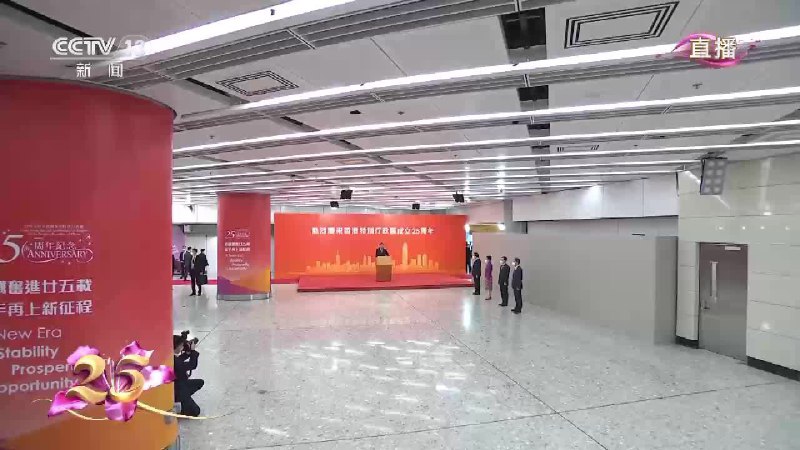 你们评一评，左图和右图，哪个才是“窜访”呀🤣By