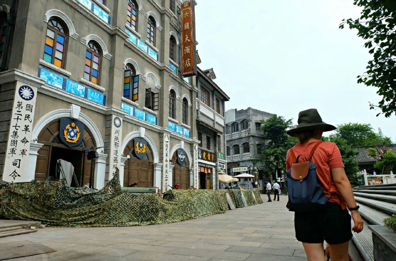 这是重庆薄氏余毒没清理彻底吗？By