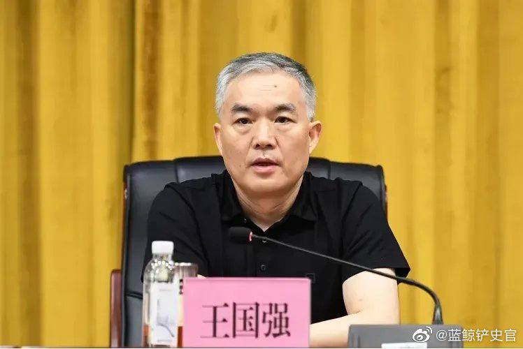 周劼描述的高中同学爸爸，江西省赣粤高速董事长王国强，年薪77万，其称与周劼并不认识！ ​​​周劼描述的高中同学爸爸，江西省赣粤高速董事长王国强，年薪77万，其称与周劼并不认识！ ​​​