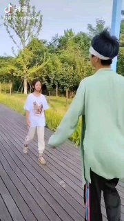 能不能冷静点?投稿B