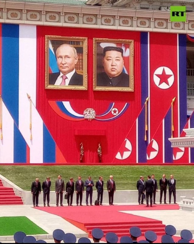 什么双日凌空，朝鲜民众快要热死了😁😁By