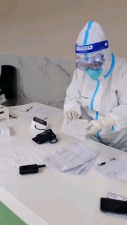 11月30日吉林某地，7天内无任何行程的一家人，孩子却单独的阳了，直接拉走隔离还不给核酸复检……投稿By