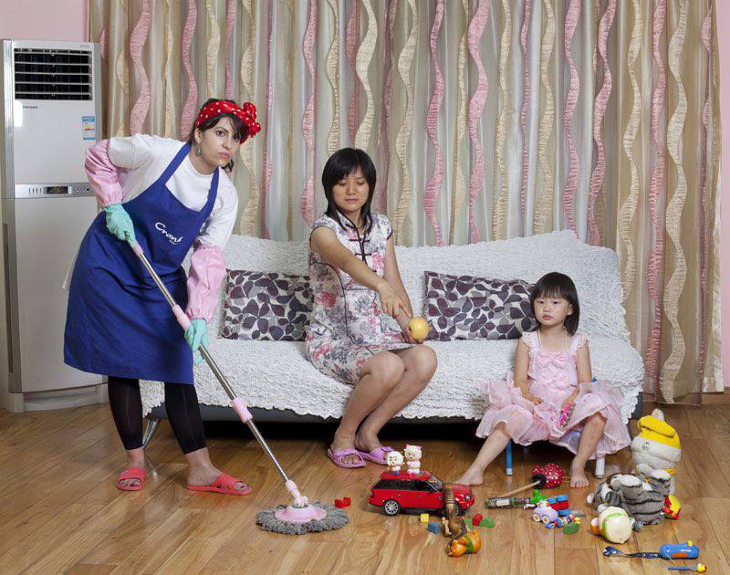 法国摄影师Benoit Cezard 拍摄一组摄影作品《中国2050》作品想象2050年时在中国生活的外国人的状态