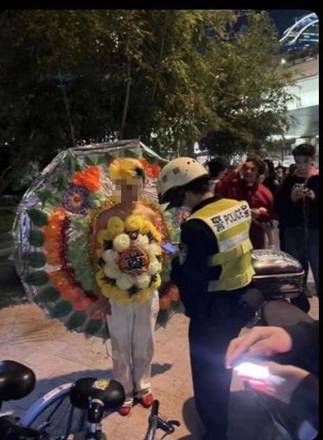 @习近平我在上海  很想你死投稿By