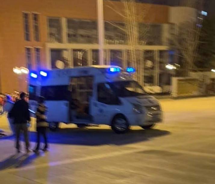 四川省金堂中学校学生跳楼 学校已经公关 事发2023年3月14日晚自习期间投稿By