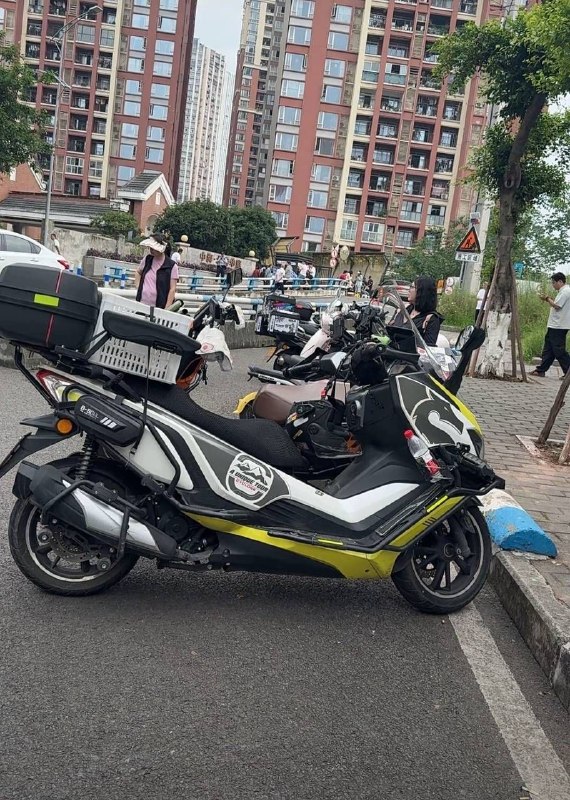 封網鎖區！偽警重兵圍