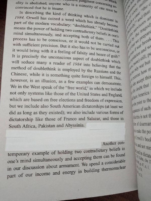 一淘宝用户用户表示，原版《1984》存在部分文字被修正带遮挡的现象