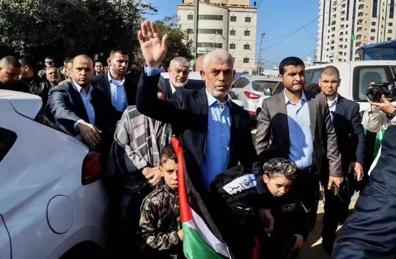 辉指导护体大法哈马斯组织的六位领袖就剩辛瓦尔还活着了，以色列怎样破辛瓦尔的“幼童护身大法”呢？投稿By