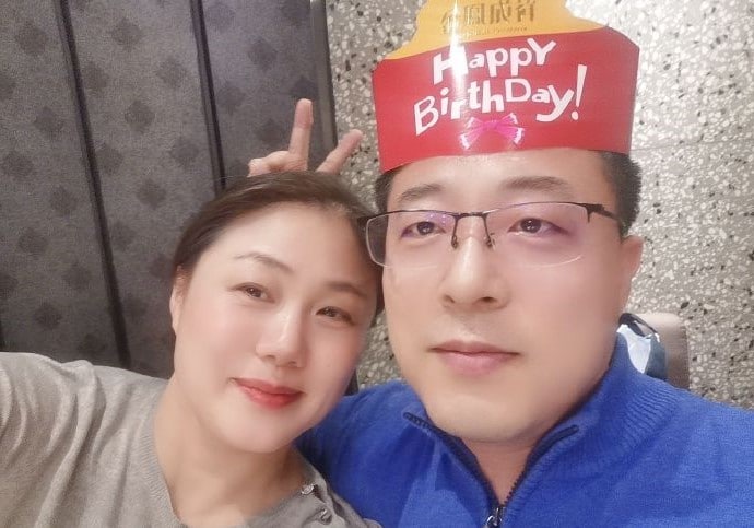 保护的老人 ，和偷着乐的家人保护的老人 ，和偷着乐的家人