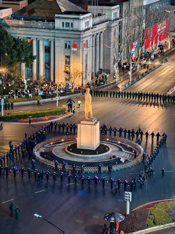 繼解放軍「圍臺」之後