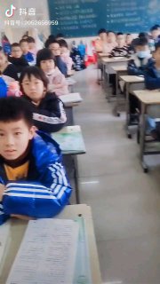 此生不悔入华夏，来时还做中共奴