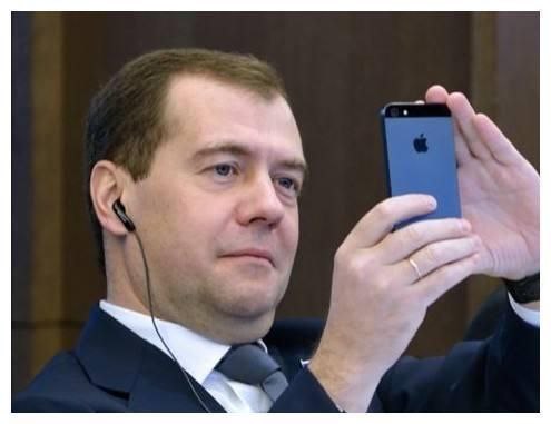 是世界，还是苹果手机重要？投稿By