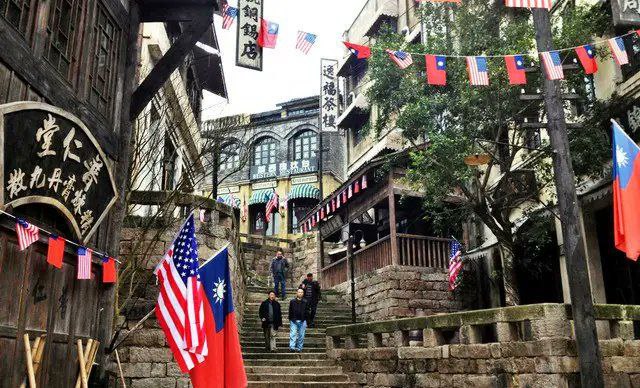 这是重庆薄氏余毒没清理彻底吗？By