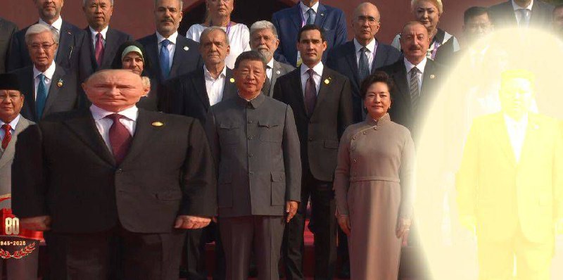 求频友加工一下中间的🕶️ 匿名投稿