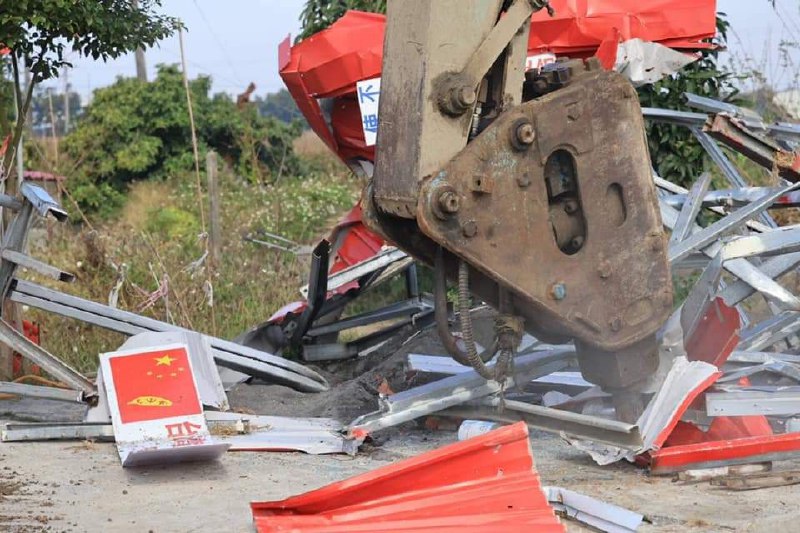 台灣台南市政府今早拆除位於新營區的共產違建廟宇，大量台灣民眾留言叫好台灣台南市政府今早拆除位於新營區的共產違建廟宇，大量台灣民眾留言叫好