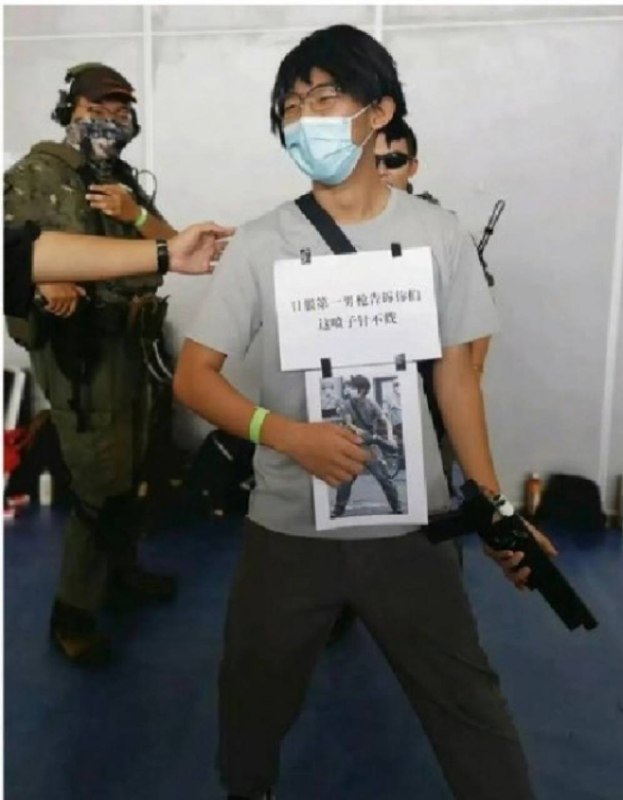 中国动漫展，模仿日本枪手中国动漫展，模仿日本枪手