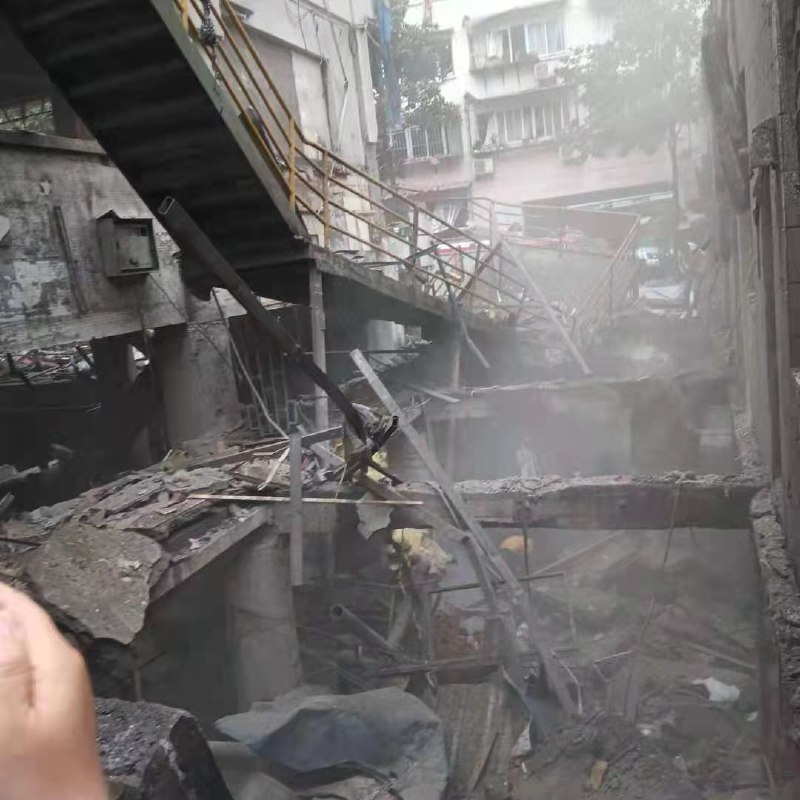 湖北十堰市张湾区艳湖小区在6月13日6时30分发生燃气爆炸，伤亡暂时不明党媒报导预测