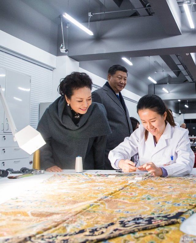 無聊，簡單做個龍袍#今日首孝投稿By