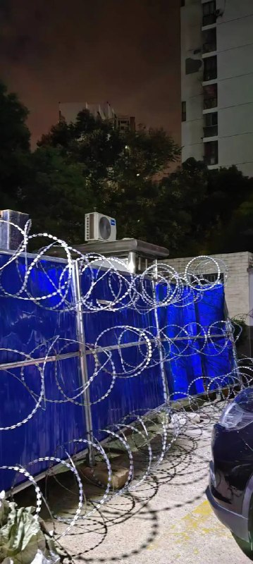 10月10日武汉黄陂自治区！最硬核隔离小区门！不架个机关枪可惜了