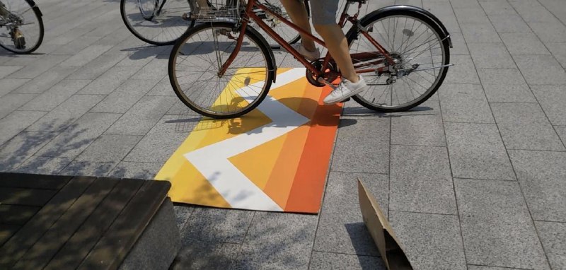 京都大学校内单车🚲道公然展示辱华标语