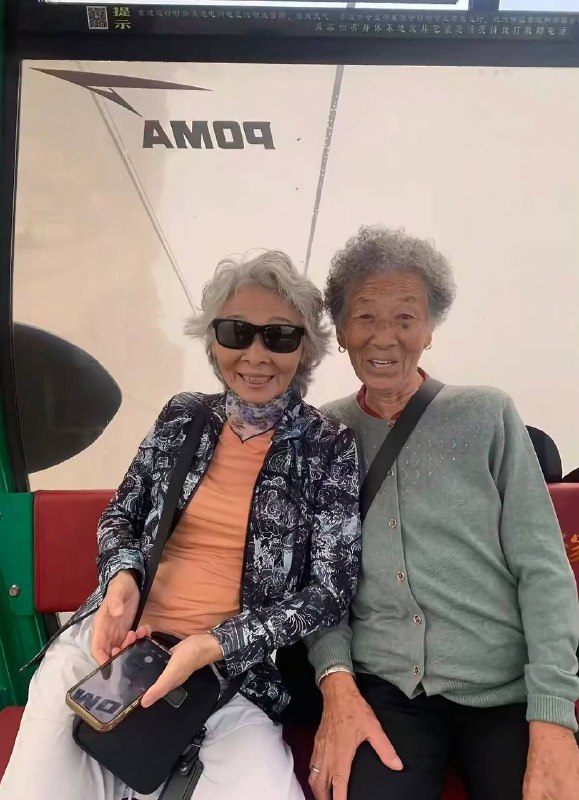一目瞭然🇹🇼&🇨🇳一邊韓國一邊朝鮮一邊是生活 一邊是活著😎 匿名投稿一目瞭然🇹🇼&🇨🇳一邊韓國一邊朝鮮一邊是生活 一邊是活著😎 匿名投稿