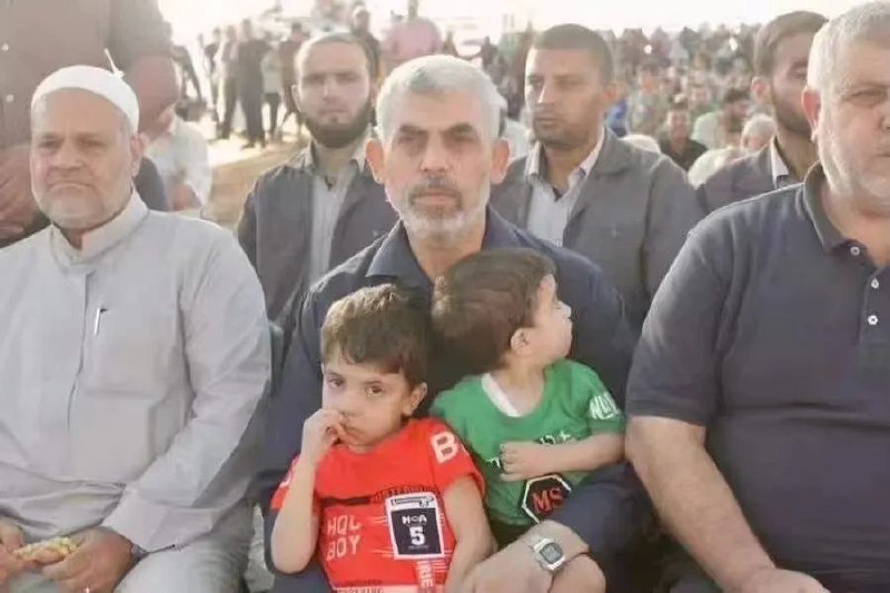 辉指导护体大法哈马斯组织的六位领袖就剩辛瓦尔还活着了，以色列怎样破辛瓦尔的“幼童护身大法”呢？投稿By