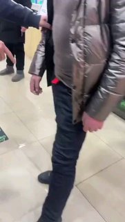 零元购被发现了😱投稿By