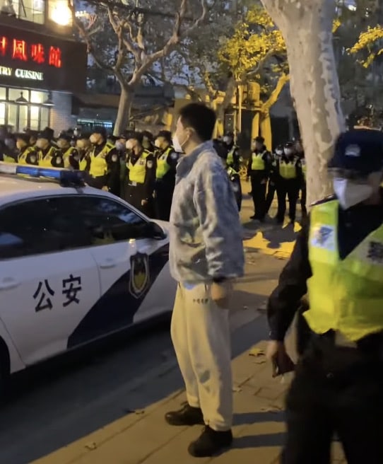 对比身高的确是吴青泽By