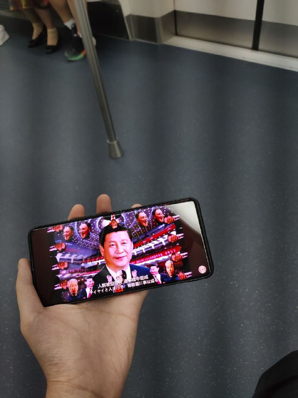 坐地鐵無聊看看視頻投稿By