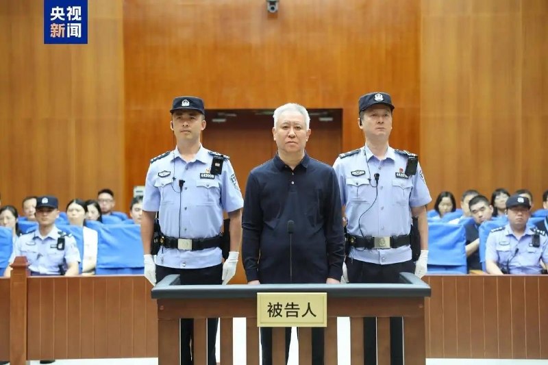 判若两人😲判若两人😲