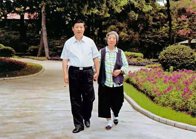 奉天承运，皇帝诏曰：