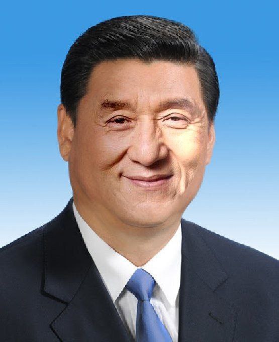 光是做党员恐怕还是不符合成龙大哥您的身份🤔