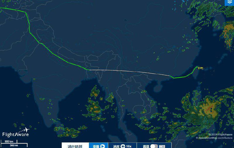 蔡英文访问欧洲的华航专机，从大陆上空返回台湾岛